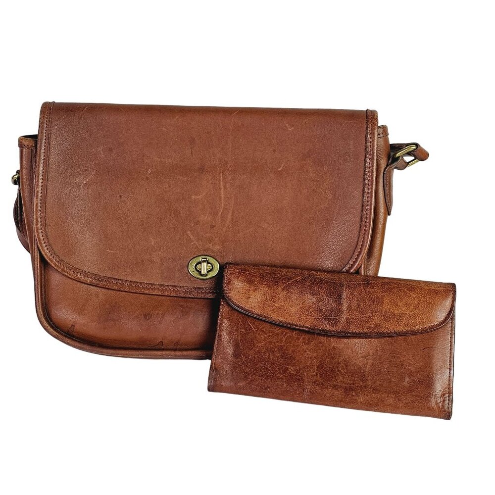 Vintage 1970's Coach Brown Leather Turnkey Crossbody with Matching Wallet, EUC